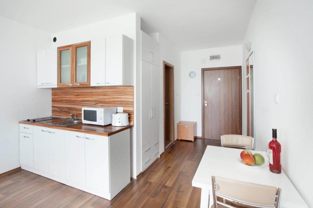 Vilmar Aparthotel Pomorie Exterior photo