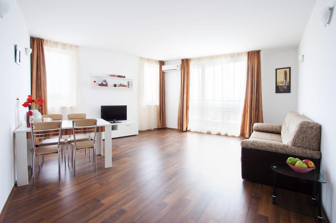 Vilmar Aparthotel Pomorie Exterior photo