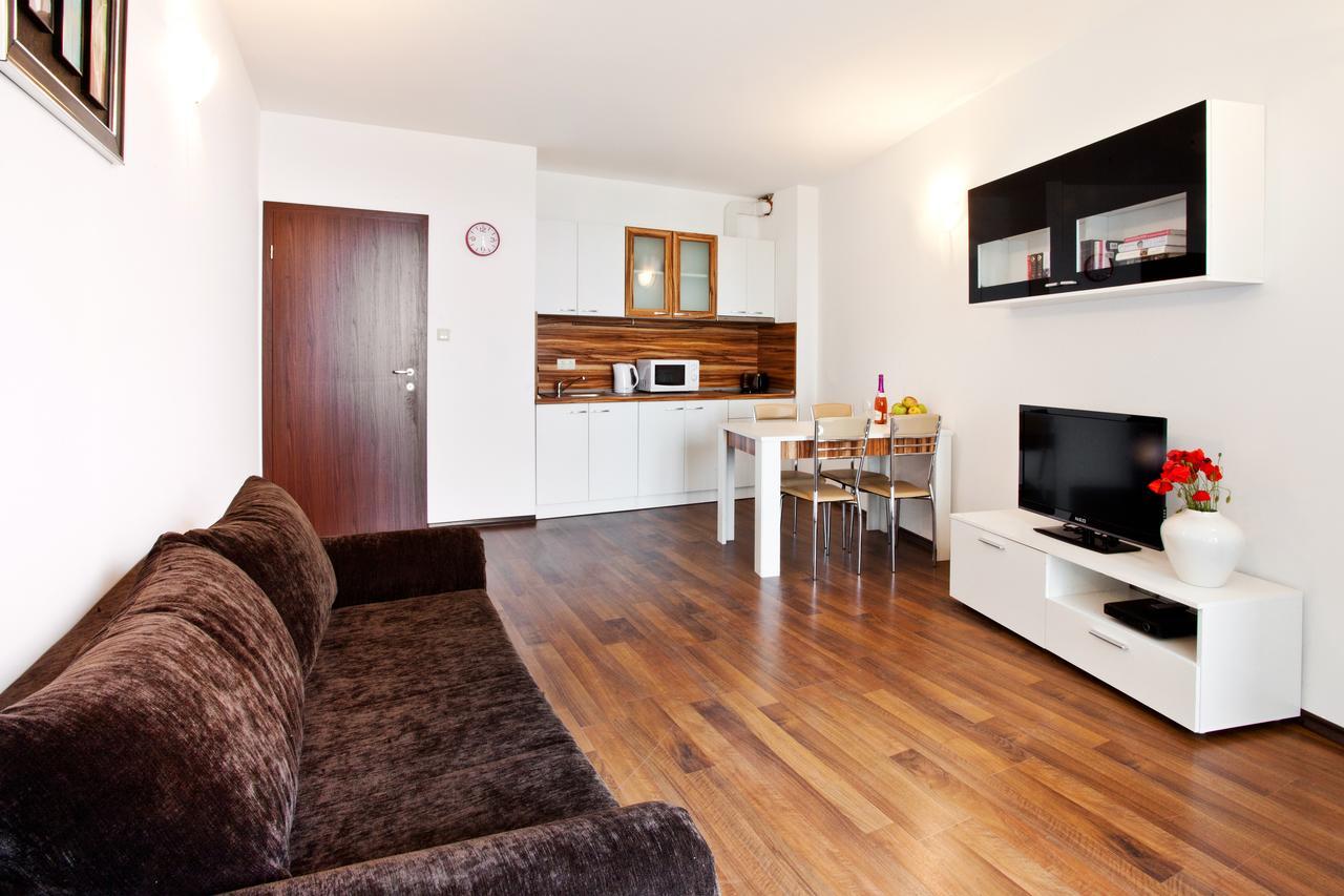 Vilmar Aparthotel Pomorie Exterior photo